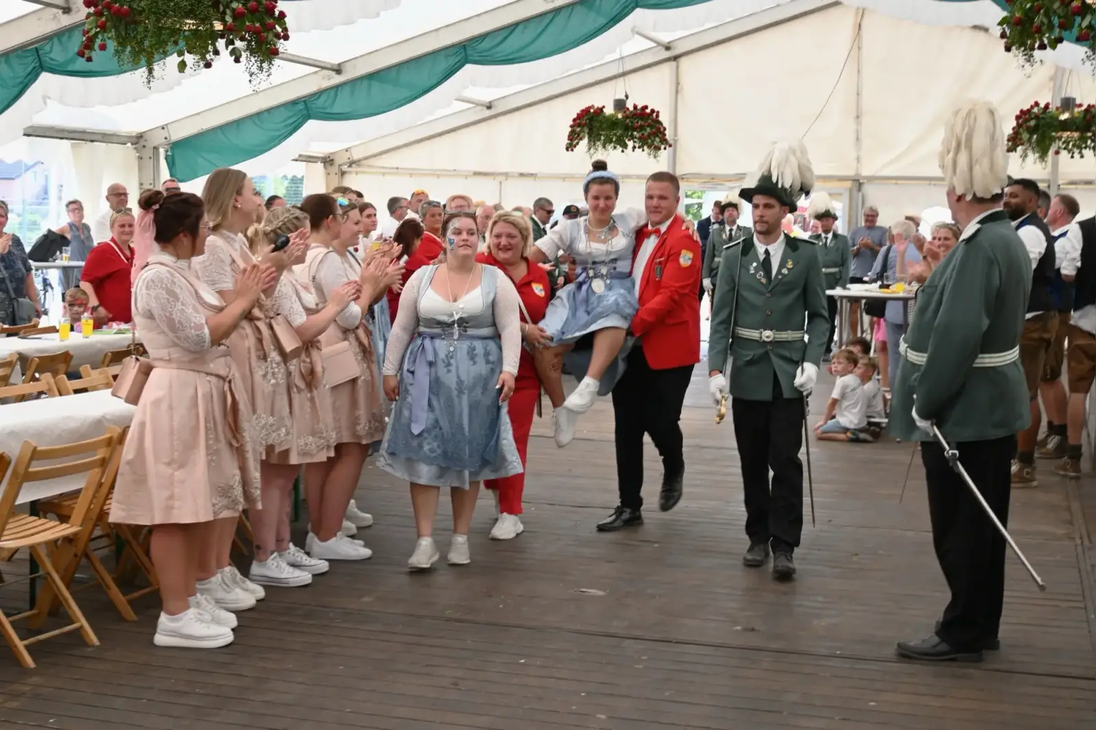 Schuetzenfest-Rahm-2024-Prinzessin