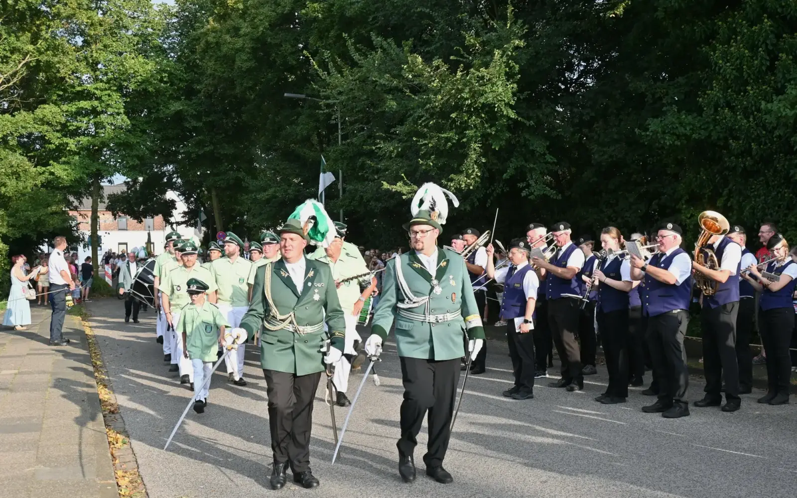 Huckingen-schuetzenfest-Parade-1