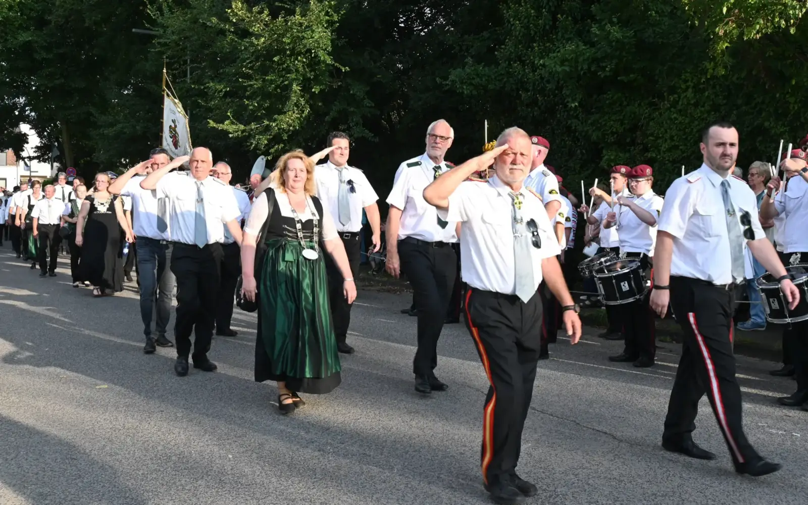 Huckingen-schuetzenfest-Muendelheimer