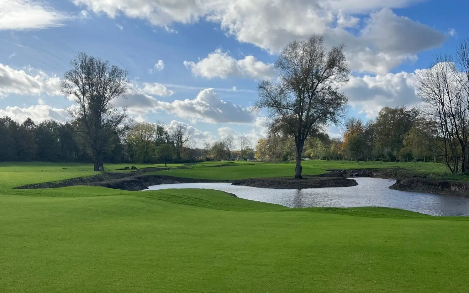 Der Golfplatzarchitekt David Krause baute die neun Bahnen des Platzes West bei Golf&more Huckingen. Foto: privat