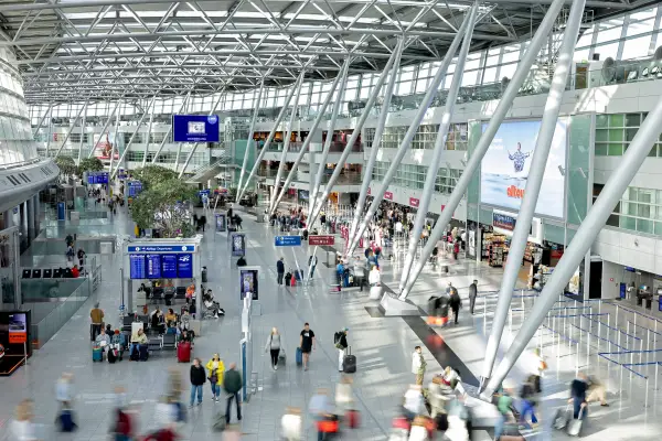 Sommerferien-Bilanz am Flughafen Düsseldorf fällt positiv aus