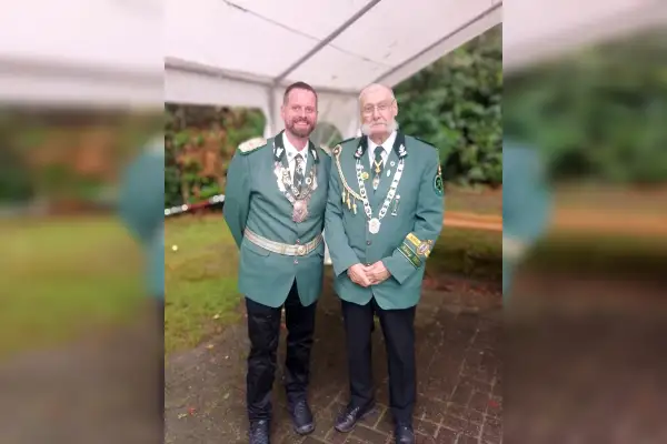 Roberto Voigt und Jochen Herzog holen zwei Königstitel für den BSV Wedau
