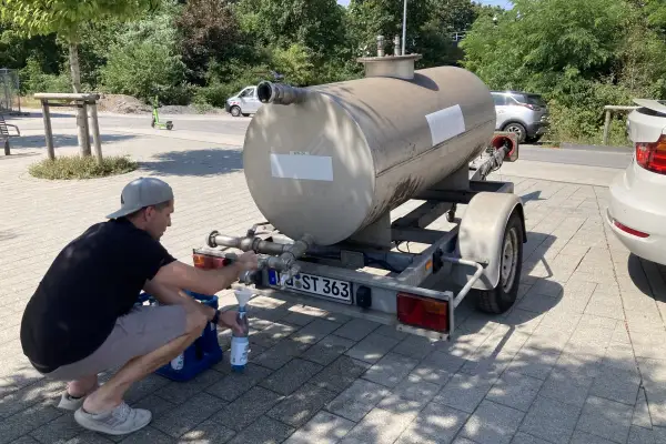In ganz Huckingen kann das Leitungswasser wieder getrunken werden