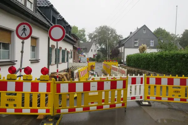 In Kalkum wird unter und über der Erde rege gebaut