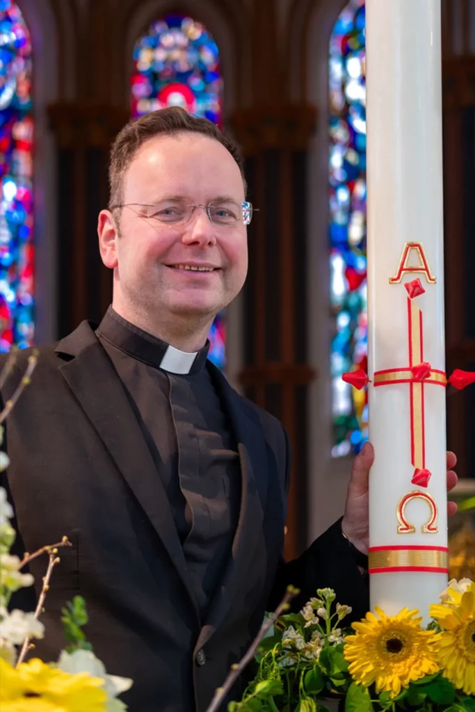 Oliver Dregger (55) ist Leitender Pfarrer der Pastoralen Einheit im Düsseldorfer Norden. Foto: Lilly Urbaschek