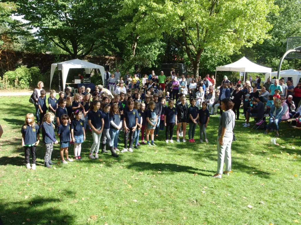 Vorführungen der Lohauser „Kleinen gelben Schule“. Foto: hs