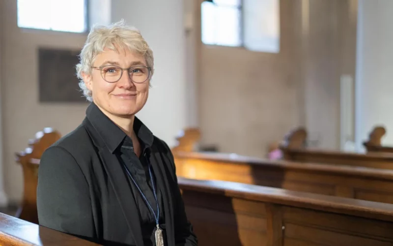 Dr. Katharina Ganz ist Generaloberin der Oberzeller Franziskanerinnen. 2021 veröffentlichte sie das Buch „Frauen stören“. Foto: Katharina Gebauer