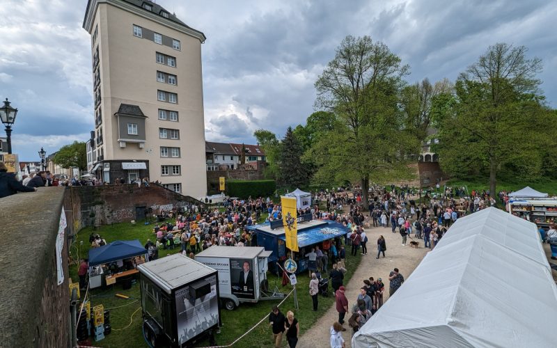 Kaiserswerther Brückenfest am 1. Mai, Foto: Alexander Hartmann