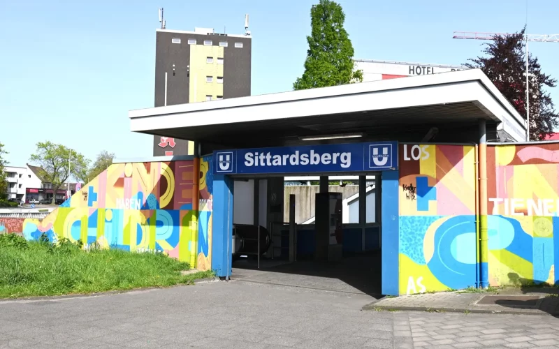 Der Stadtbahnhof „Sittardsberg“ im Duisburger Süden ist in die Jahre gekommen. Foto: sam