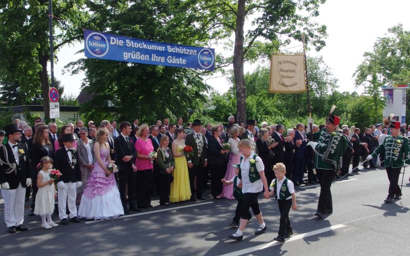 Parade der Schützen auf der Stockumer Kirchstraße. Archivbild HS