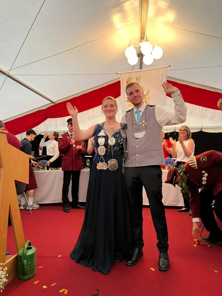 Kronprinzessin Julia Henrichs und Torben Helfen. Foto: privat